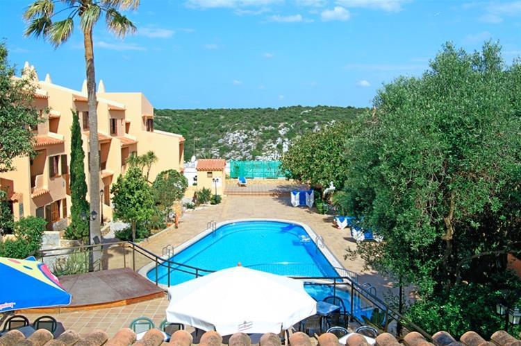 Bahia Park Hotel Cala En Porter  Exterior photo