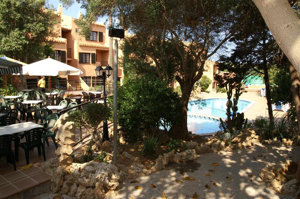 Bahia Park Hotel Cala En Porter  Exterior photo